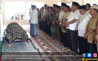 Usai Antar Tetangga Lahiran, Guru SD Tewas Tabrakan - JPNN.com