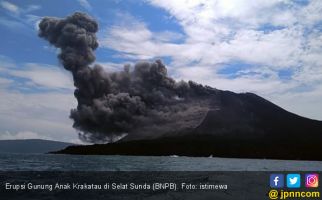 Gunung Anak Krakatau Meletus 576 Kali dalam Satu Hari - JPNN.com