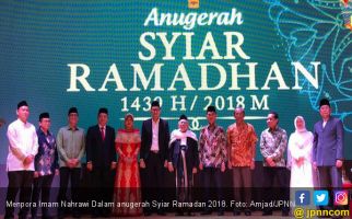 Menpora Beri Penghargaan kepada Pemenang Syiar Ramadhan 2018 - JPNN.com