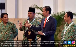 Jokowi Penasaran, Petani Riau Bergelar Profesor Doktor - JPNN.com