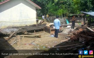 Digerebek Malah Todongkan Senjata Laras Panjang - JPNN.com