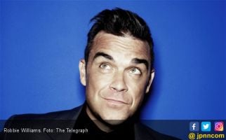 Robbie Williams dan Istri Jadi Juri X Factor - JPNN.com