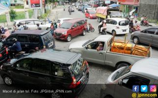 Jalanan Masih Macet, Sopir Mobil Jenazah: Saya Pengin Teriak di Lampu Merah - JPNN.com