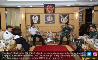 TNI - AB Singapura Bersama Menjaga Perairan Selat Malaka - JPNN.com