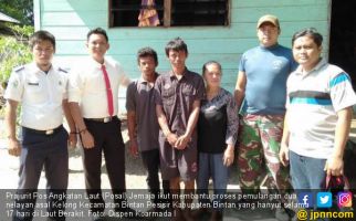Dua Nelayan Hanyut Sampai Perbatasan Malaysia - Vietnam - JPNN.com
