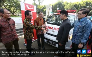 Daihatsu Donasikan Grand Max Ambulans ke Pemkot Bandung - JPNN.com