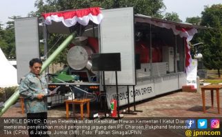 Charoen Serahkan 3 Mobile Dryer untuk Bantu Petani Jagung - JPNN.com