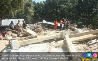 Gempa 7 SR di Lombok, Masyarakat Histeris di Kegelapan - JPNN.com