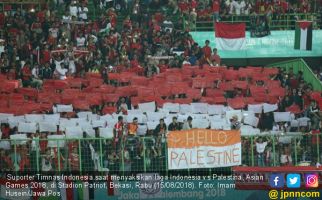 Terharu, Mata Pemain Palestina Berkaca-kaca - JPNN.com