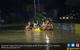 162 KK Korban Banjir di Sapek Langsung Rasakan Bantuan Pemda - JPNN.com
