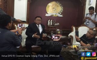 Hari Terakhir Jabat Ketua DPD, OSO Terima Kopri PMII - JPNN.com