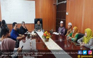 Sejumlah Guru Honorer di Medan Diintimidasi dan Dipungli - JPNN.com