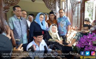 Pilih Ikut Jokowi atau Prabowo? Yenny Mau Beristikharah Dulu - JPNN.com