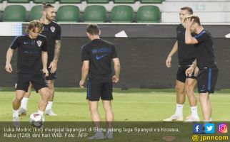 Spanyol vs Kroasia: Enrique Sebut Modric Tak Sebaik Messi - JPNN.com