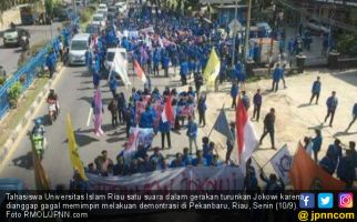 HMI dan UIR Satu Suara Turunkan Jokowi - JPNN.com