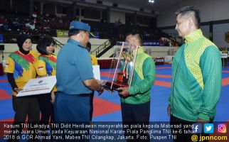 Mabesad Juara Umum Kejurnas Karate Piala Panglima TNI 2018 - JPNN.com