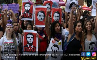 Tolak Capres Misoginis, Perempuan Brasil Turun ke Jalan - JPNN.com