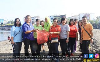 SKPD Gotong Royong Wujudkan Pantai Manado yang Bersih - JPNN.com