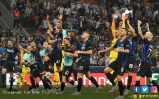 Waduh! Bek Andalan Inter Milan Cedera - JPNN.com