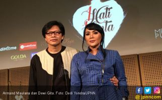 Rayakan 27 Tahun Pernikahan, Armand Maulana dan Dewi Gita Banjir Ucapan Selamat - JPNN.com
