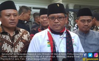 Yusril Gabung Jokowi, Hasto: Angin Politik Makin Kuat - JPNN.com
