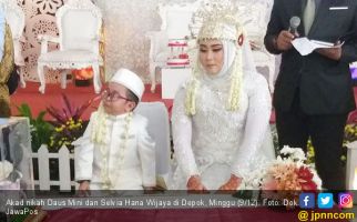 Resmi Nikahi Selvia, Daus Mini Langsung Bulan Madu ke Bali - JPNN.com