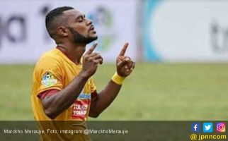 Marckho Meraujie Beri Sinyal Hengkang dari Sriwijaya FC - JPNN.com
