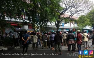 Kronologis Ricuh Pembesuk dan Napi di Rutan Surakarta - JPNN.com