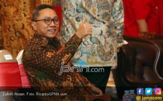 Sambangi Istana, Zulhas Sebut Reshuffle Haknya Presiden Jokowi - JPNN.com