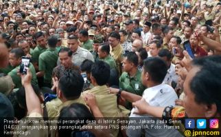 Jokowi Terbitkan PP Gaji Perangkat Desa Setara PNS II A, Begini Rinciannya - JPNN.com