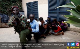 Militan Menyerang saat Tamu Hotel Asyik Makan Siang - JPNN.com