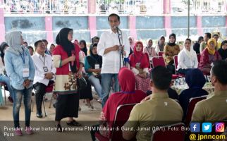 Jokowi Pengin Peserta Program Mekaar Segera Naik Kelas - JPNN.com