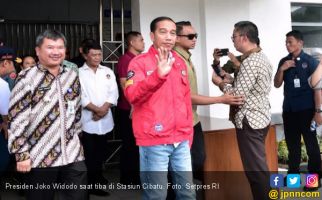 Pak Jokowi: Charlie Chaplin Juga Turun di Sini, Dua Kali - JPNN.com