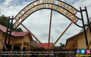 Sekolah Disegel Pemilik Lahan, Ratusan Siswa SDN 48 Merangin Terlantar - JPNN.com