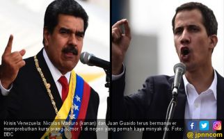 Kembali ke Venezuela, Guaido Langsung Serang Maduro - JPNN.com