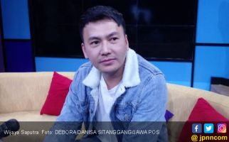 Cuek Pacari Janda, Wijaya Saputra: Kami Sama-sama Single - JPNN.com
