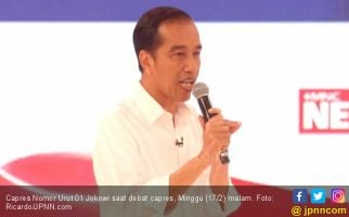 Bantah Pakai Earpiece, Jokowi: Jangan Bikin Isu yang Tidak Bermutu - JPNN.com