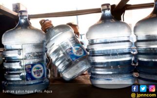 Tips Hindari Membeli Air Minum Kemasan Galon Aqua Palsu - JPNN.com