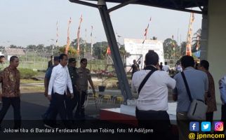 Akbar Tanjung Sambut Kedatangan Jokowi di Sibolga - JPNN.com