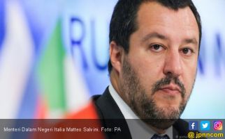 49 Muslim Dibantai Pembenci Imigran, Mendagri Italia Malah Serang Islam - JPNN.com
