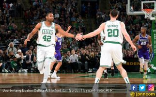 Boston Celtics Waswas Jelang NBA Playoff, 2 Bintang Cedera - JPNN.com