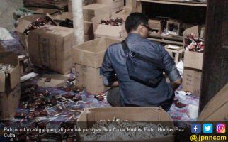 Petugas Bea Cukai Kudus Sita 300 Ribu Batang Rokok Ilegal - JPNN.com