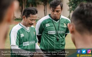 Cueki Boikot Green Nord 27, Pelatih Persebaya Apresiasi Bonek yang Tetap Setia - JPNN.com
