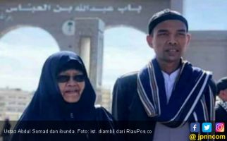 Mengenang Ibunda Rohana, Ustaz Abdul Somad: Kita pun Akan Ke Sana Jua - JPNN.com