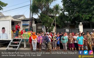 Gelar Bazar Murah, Bunda Merah Putih Sosialisasikan Kinerja Jokowi - JPNN.com
