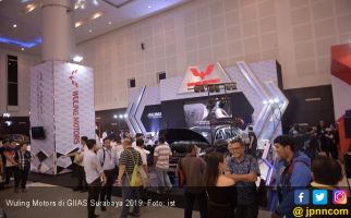 Banyak Keuntungan Beli Wuling di GIIAS Surabaya 2019 - JPNN.com