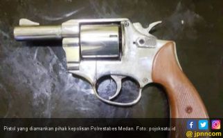 Polisi Bongkar Perdagangan Senjata Ilegal di Medan - JPNN.com