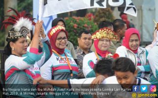 Ibu Negara Lepas Peserta Lomba Lari Kartini Run 2019 - JPNN.com