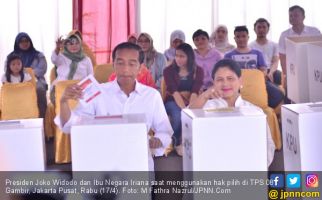 Jokowi dan Kiai Ma'ruf Berkumpul di Djakarta Teather - JPNN.com
