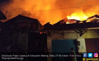 Pasar Lawang Terbakar, 509 Stan Hangus - JPNN.com